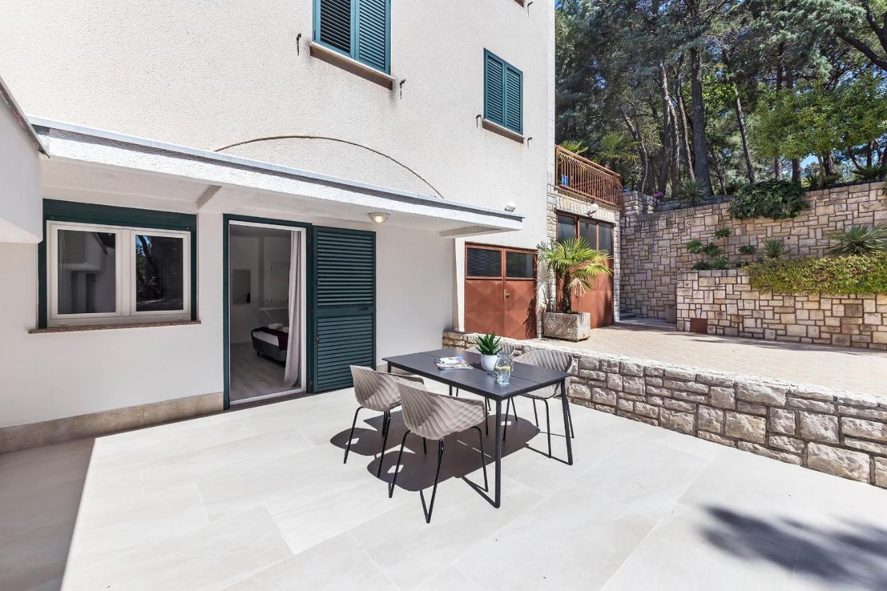Apartments With A Parking Space Rabac, Labin - 9652 Exterior foto