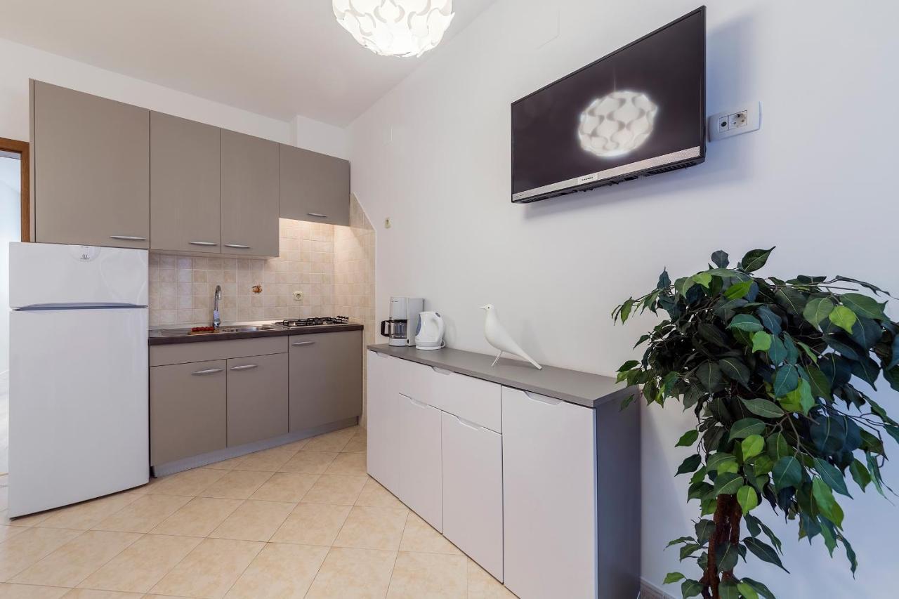 Apartments With A Parking Space Rabac, Labin - 9652 Exterior foto